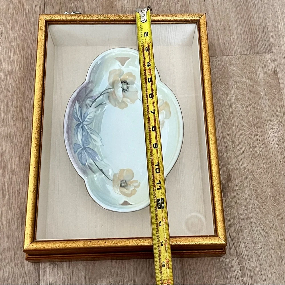 Hand Painted‎ Flowers On Oval Plate Bowl By Creative Frames RARE Vtg Wall Decor